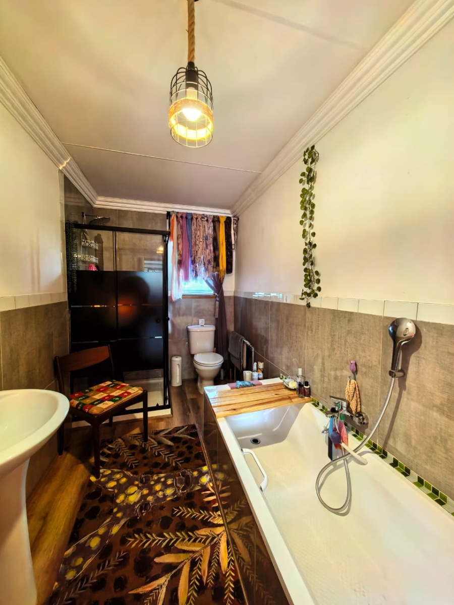 5 Bedroom Property for Sale in Vaalpark Free State